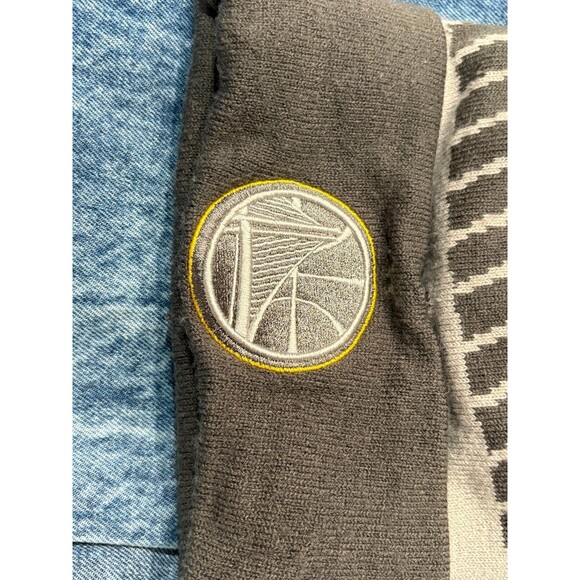 Golden state warriors new era beanie had with pompom GUC - Picture 2 of 4